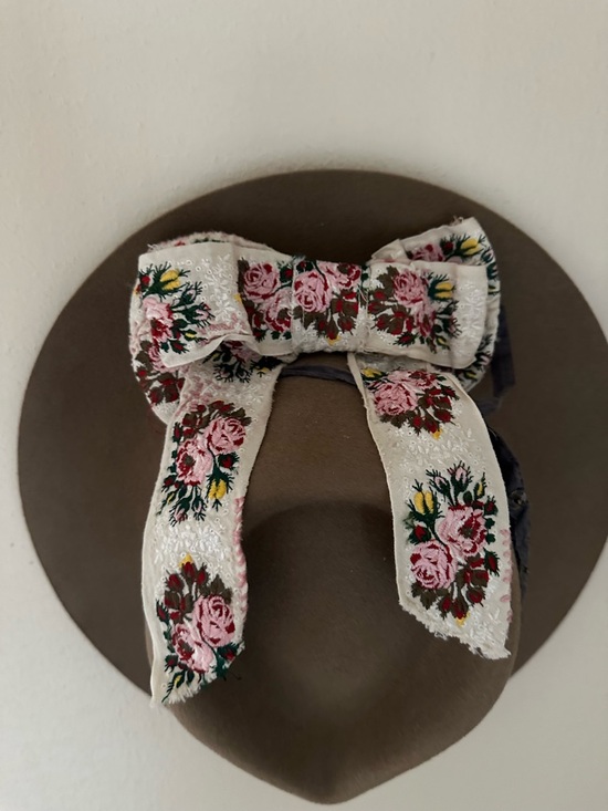 Magnolia Pearl Accessories - Magnolia Pearl bow jabot